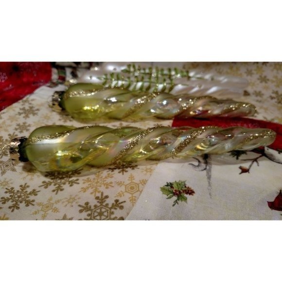 Holiday Living 2006 Glass Icicle Ornaments, SET/4 7" Light Green & White, EUC - Picture 8 of 8